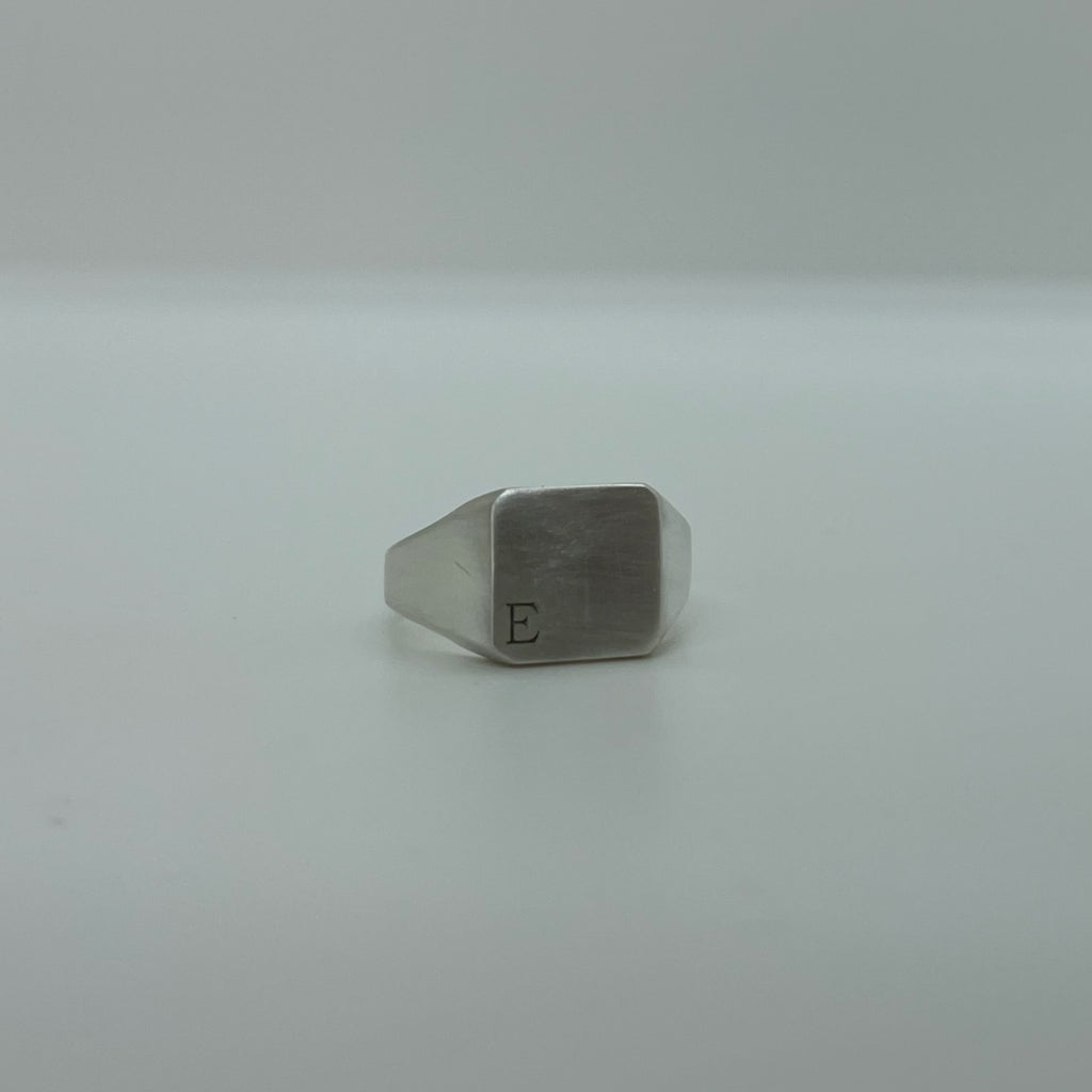 Signet Ring - atua-studio