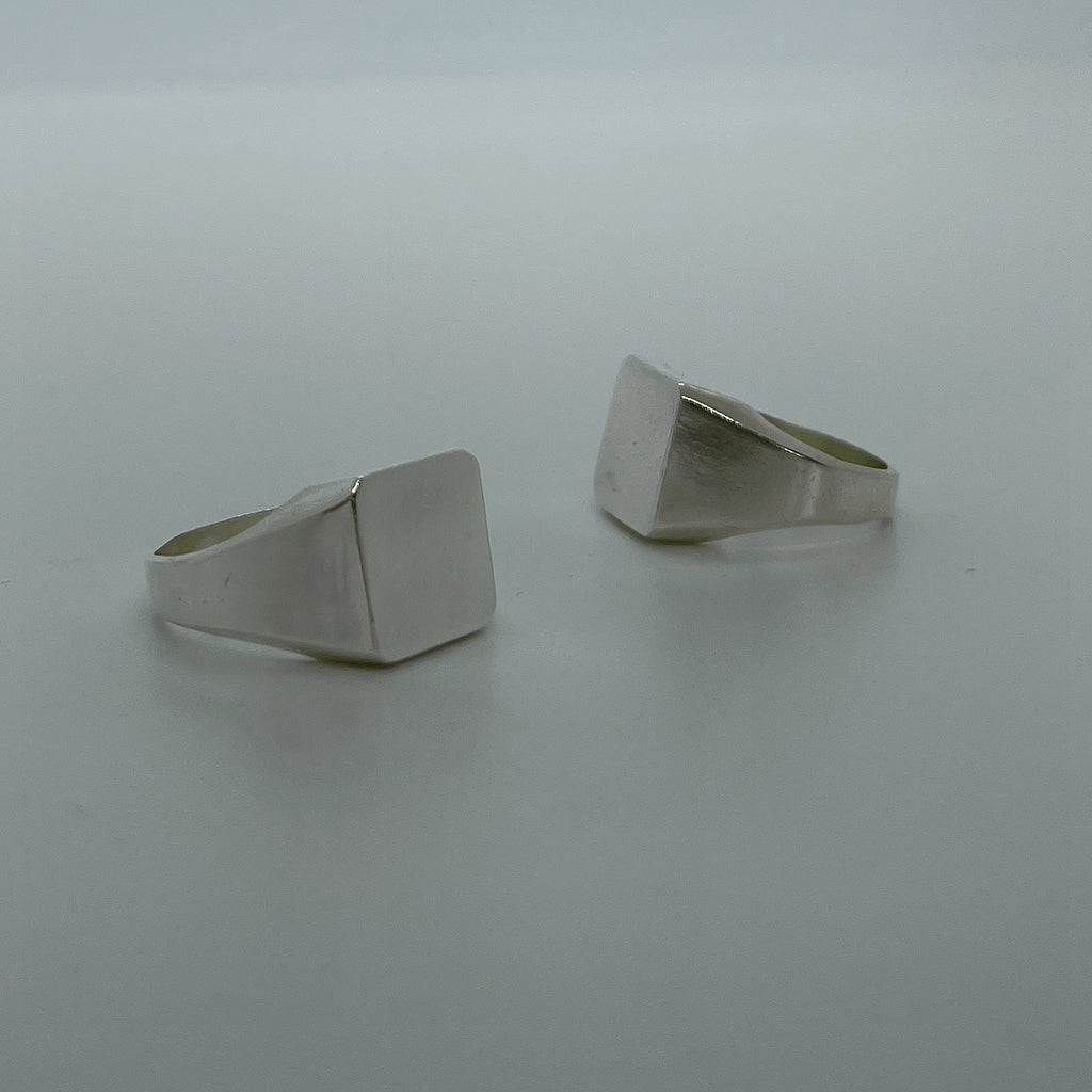 Signet Ring - atua-studio