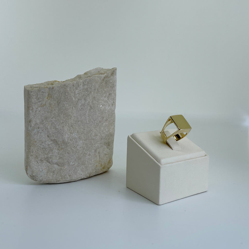 Gold Cora Ring - atua-studio